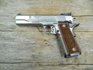 SMITH & WESSON PERFORMANCE CENTER 1911 PRO 9MM