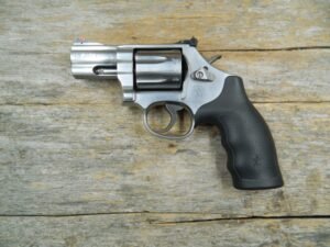 SMITH & WESSON 686-6 PLUS .357MAG